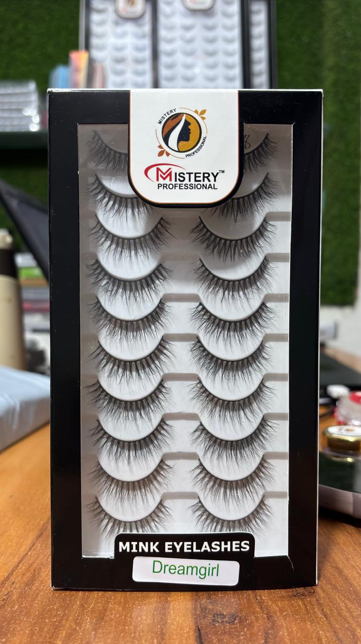 PREMIUM MISTERY EYELASHES BOX DREEM GIRL
